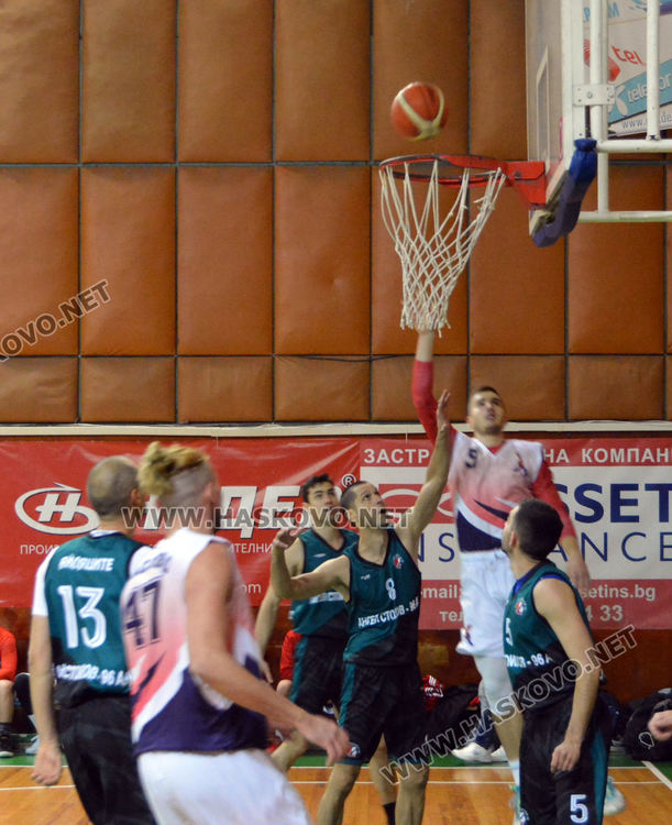 Баскетболистите на Хасково с пореден успех