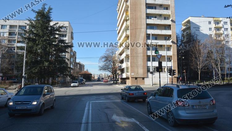 Възразяват срещу стесняване на улица „Дунав” заради бъдещо строителство