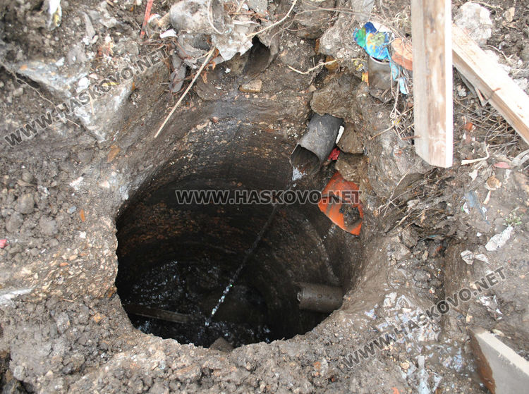 Предвиждат глоби за незаконния канал в „Република“, струвал 8 000 лева