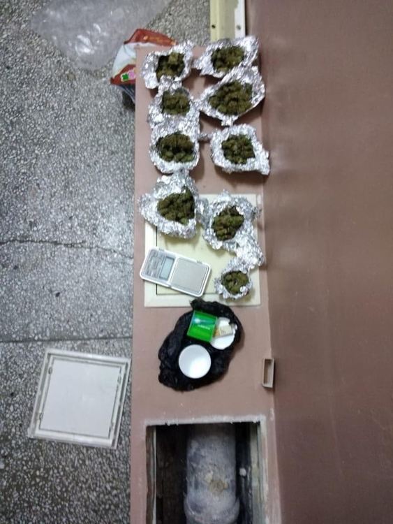 17-годишен крил наркотици във ВиК инсталация, спипаха още четирима с дрога