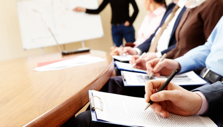 Безплатни обучения и по 10 лева стипендия за безработни?!Кога  курсистите се връщат в час? /обновена/