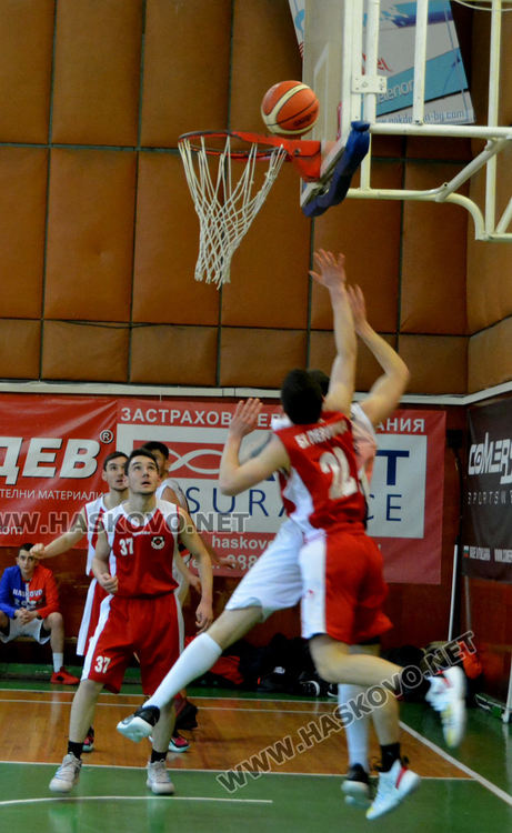 Хасково лидер на Б група Юг в баскетболното първенство