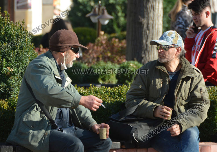 Предимно слънчево и топло в петък