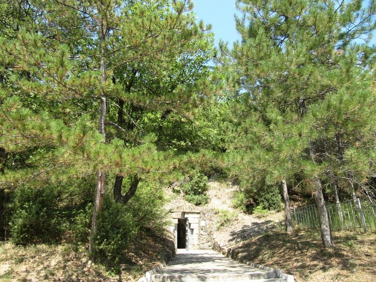 Стрелбище до гробницата край Мезек ще посреща туристи