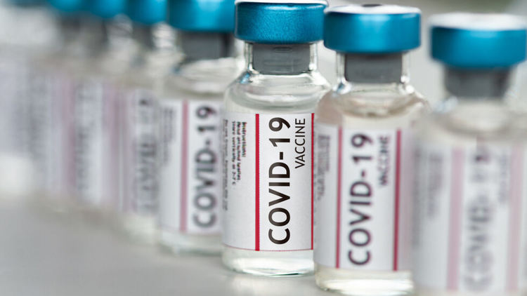 Пристигнаха първите дози от ваксината на AstraZeneca у нас