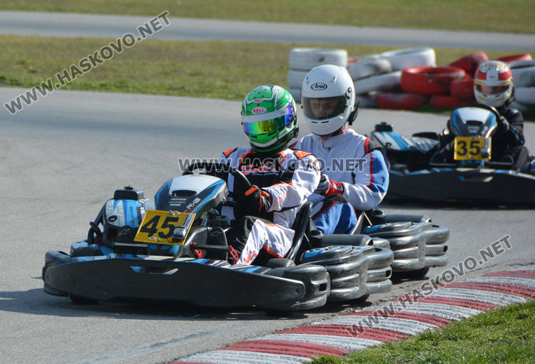 6 отбора се включиха в 4-часово картинг състезание