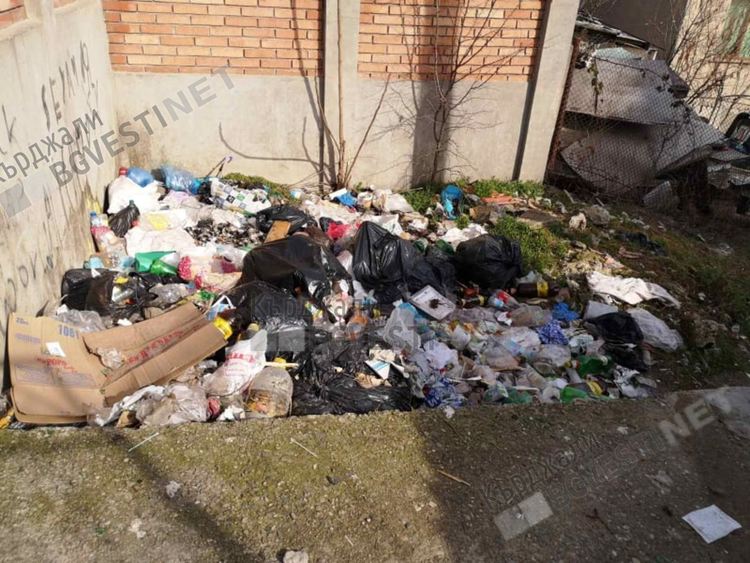 Мнозинството от нерегламентираните сметища са в Махалата, хората искат видеонаблюдение