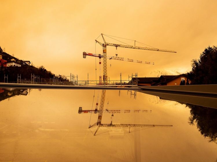 Сахарски прах и жълт код за силен вятър