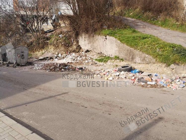 Мнозинството от нерегламентираните сметища са в Махалата, хората искат видеонаблюдение