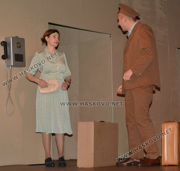 Валентин Танев преди премиерата на "Трета класа": Чувствам хасковската сцена, като родна