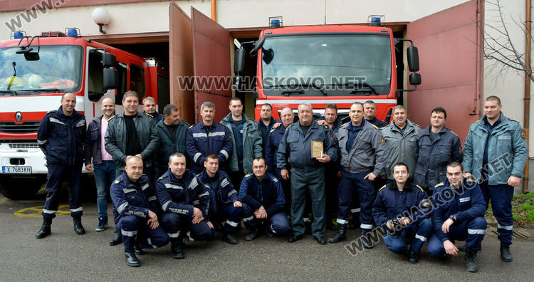 В Хасково ритуално изкъпаха пожарникар с 38 г. служба