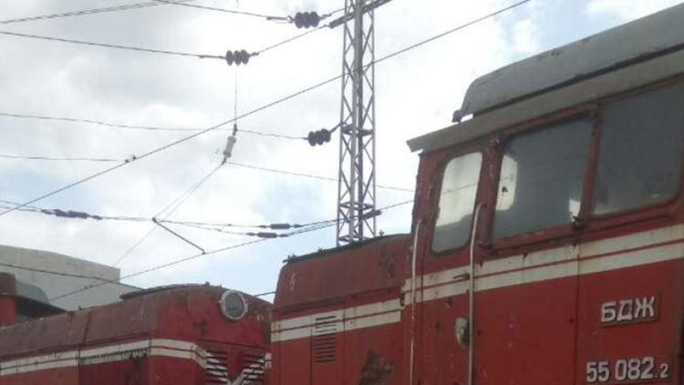 Авария в бързия влак София - Перник