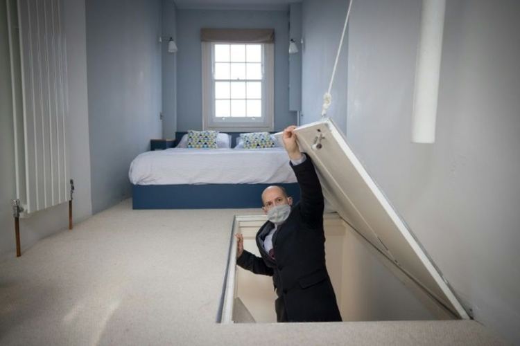 Най-тясната къща в Лондон се продава за над 1 млн. евро