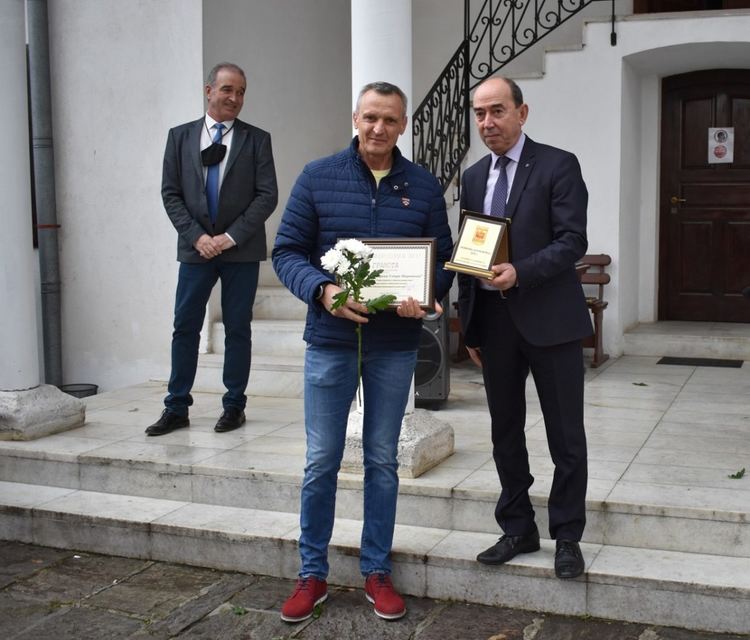 Наградиха победителите в класацията "Спортист на годината" в Асеновград 