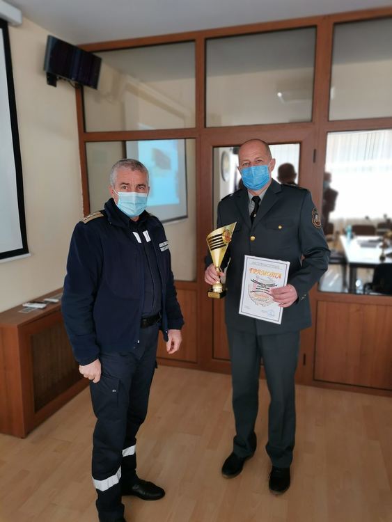 Главен инспектор Митко Николов е комплексен победител в областния етап на конкурса „Пожарникар на годината“ за 2020 г.	