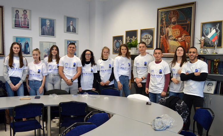 Ученици от СУ „П.Р.Славейков“ научиха факти за НАТО в онлайн състезание