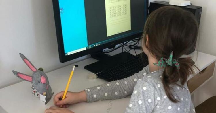 79 семейства са получили помощ за дистанционното обучение