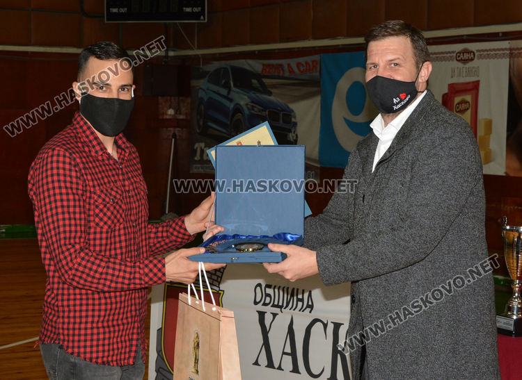 Бадминтон клуб "Хасково" с треньор Пейо Бойчинов е отбор на годината 