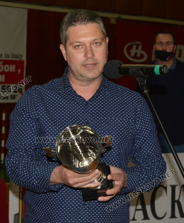 Иван Бакърджиев