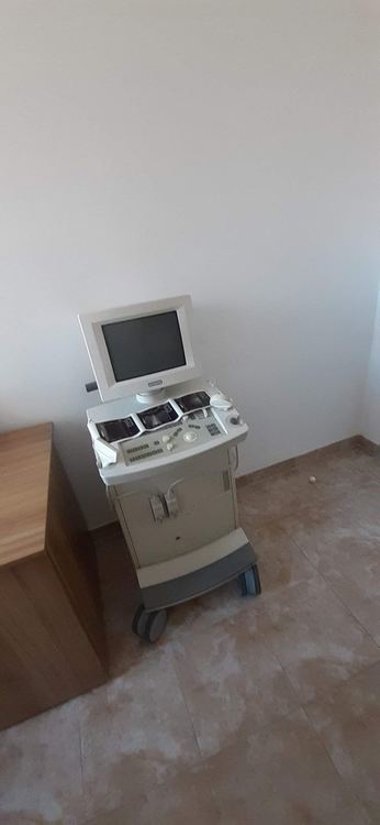 Доц. д-р Андрей Кехайов с дарение за МБАЛ „Братан Шукеров“ 