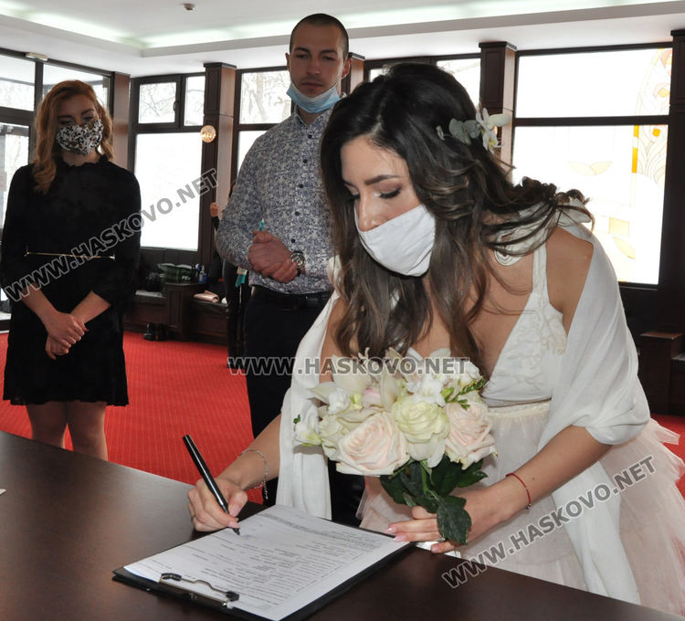 Пет сватби в Хасково в Деня на влюбените