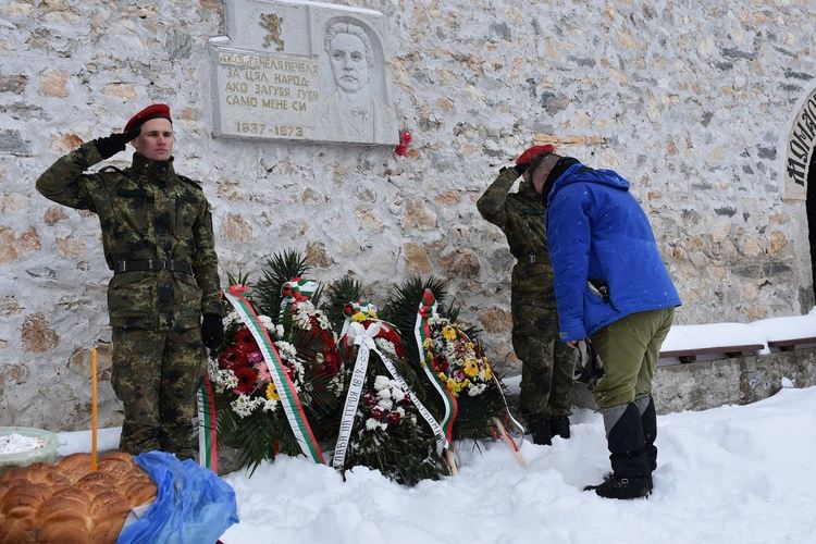 Асеновград се поклони пред Апостола на свободата 