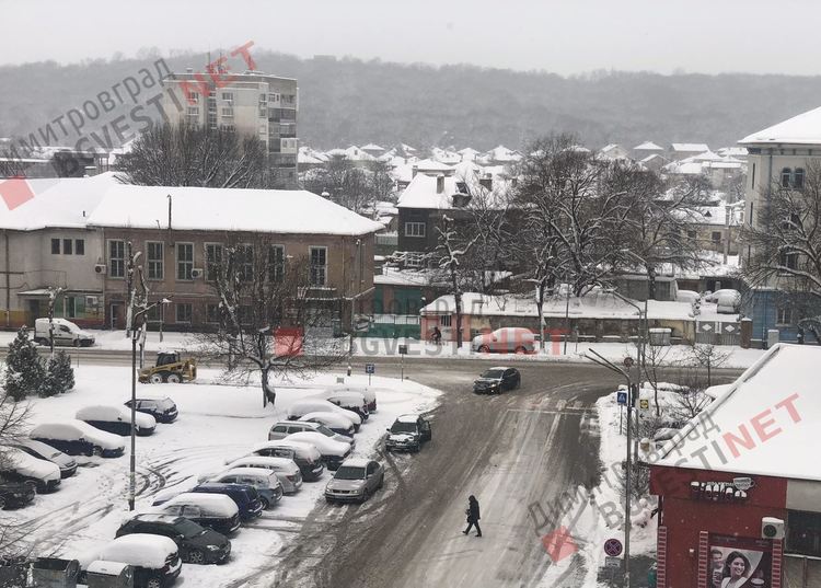 Спокойна е обстановката в димитровградско, пътищата са проходими при зимни условия