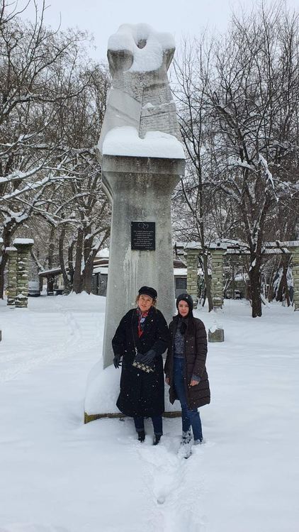 Жените социалистки съчетаха Трифон Зарезан със Свети Валентин