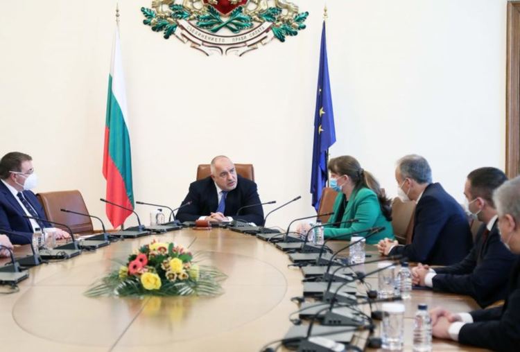 Почти 70 на сто от тестваните нови случаи на COVID-19 са с британския щам