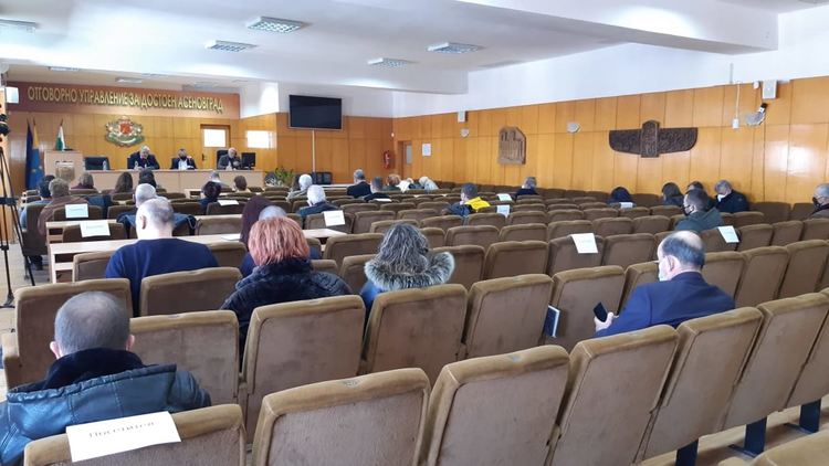 Нови детски площадки, облагородяване на междублокови пространства, реновиране на гребната база край "40-те извора" - част от исканията на асеновградчани за бюджет 2021 г.