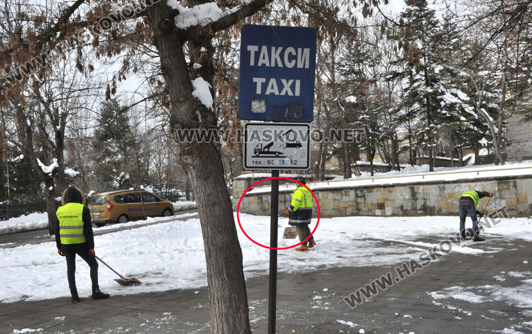 Таксиджии искат разчертаване на пиаците в Хасково и поставяне на знаци с брой места