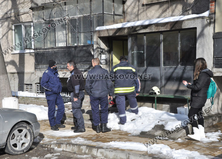 Апартамент в „Орфей“ пламна за втори път