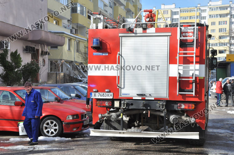 Апартамент в „Орфей“ пламна за втори път