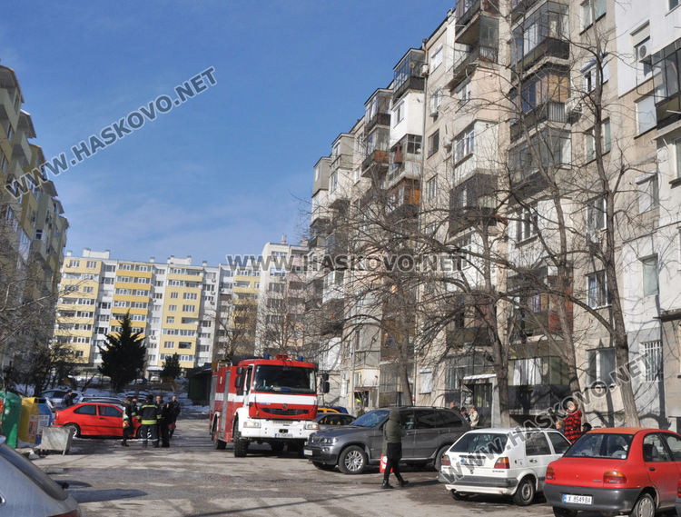 Апартамент в „Орфей“ пламна за втори път