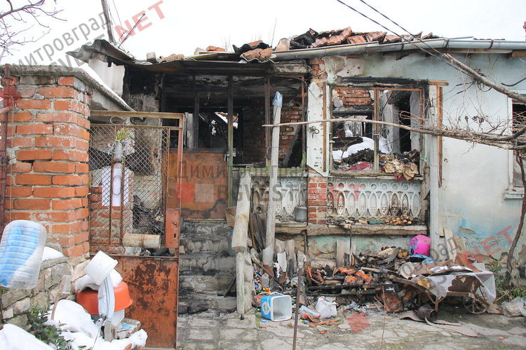 Осигуриха подслон на Иванка, която е с пенсия от 210лв и загуби дома си в пожар - инициират дарителска кампания