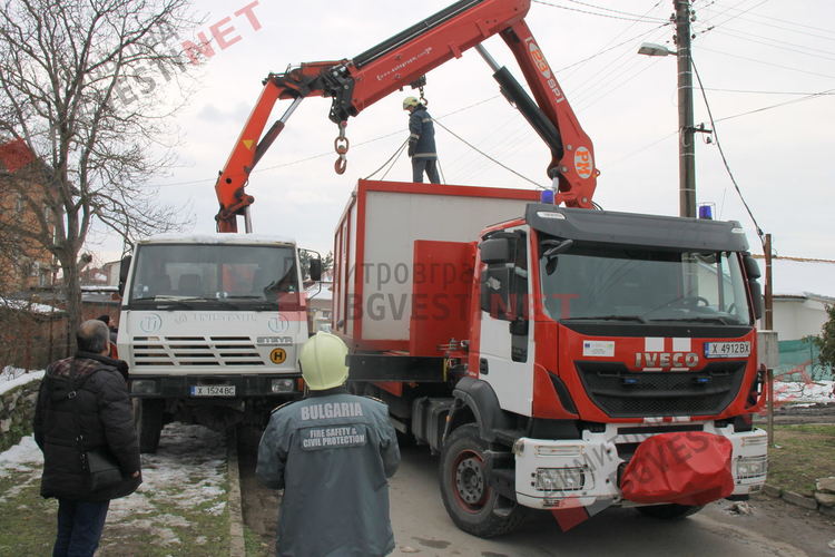 Осигуриха подслон на Иванка, която е с пенсия от 210лв и загуби дома си в пожар - инициират дарителска кампания