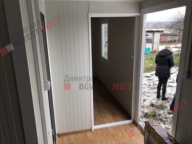 Осигуриха подслон на Иванка, която е с пенсия от 210лв и загуби дома си в пожар - инициират дарителска кампания