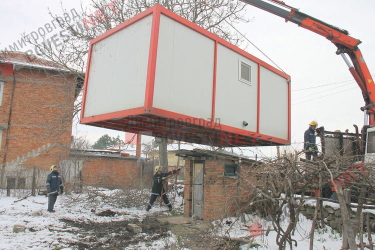 Осигуриха подслон на Иванка, която е с пенсия от 210лв и загуби дома си в пожар - инициират дарителска кампания