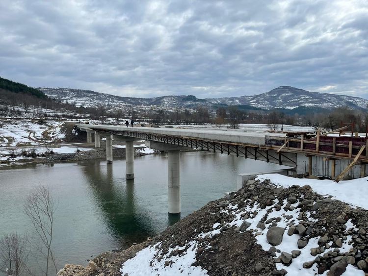 Борисов прекоси Източните Родопи, инспектира газопровода при Кирково, мостове и „Пневматика Серта”