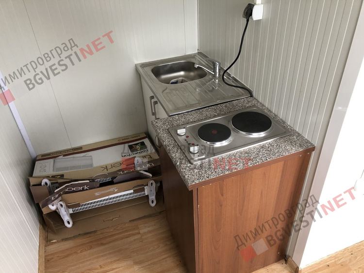 Осигуриха подслон на Иванка, която е с пенсия от 210лв и загуби дома си в пожар - инициират дарителска кампания