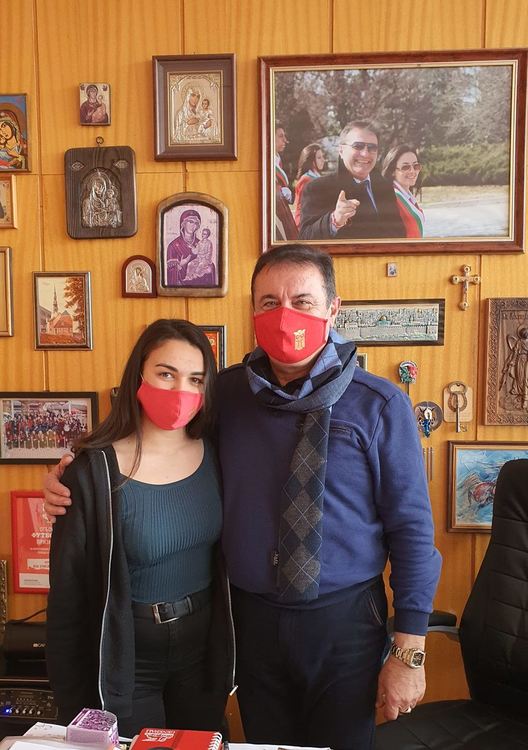  Деница Георгиева е новият председател на УП на СУ "П. Р. Славейков"