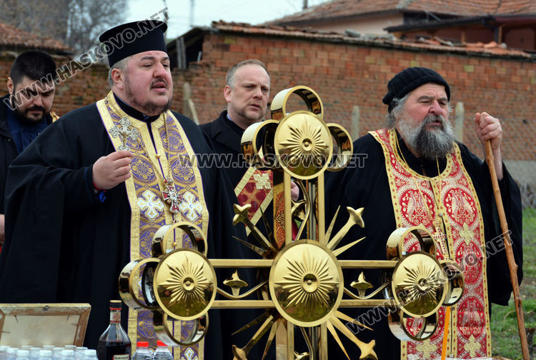 Започна изграждането на нова църква „Св. Петър и Павел“
