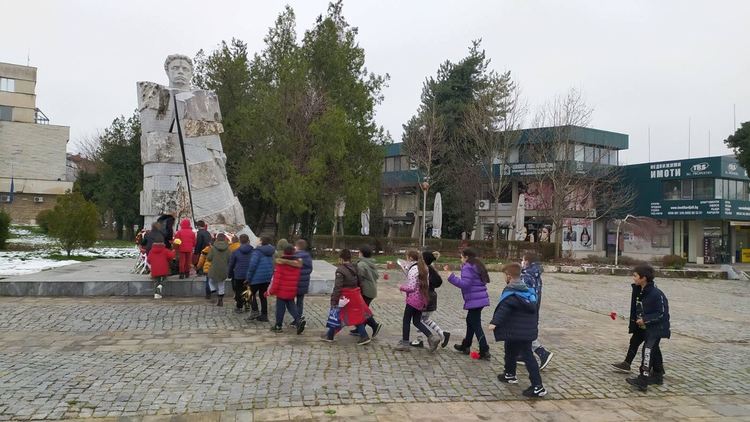 Йовковци се поклониха пред делото на Апостола