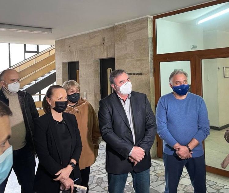 Определиха "зелените коридори" за ваксиниране в област Пловдив