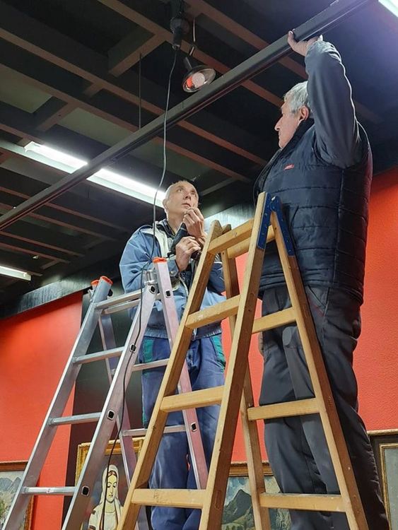 Подменят осветлението в Художествената галерия в Смолян