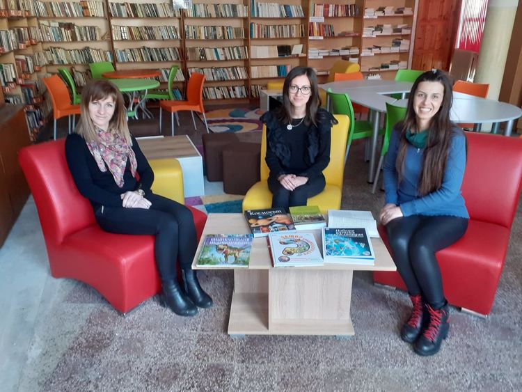 Кътове за знания и организационно учене бяха създадени в училището в Смилян