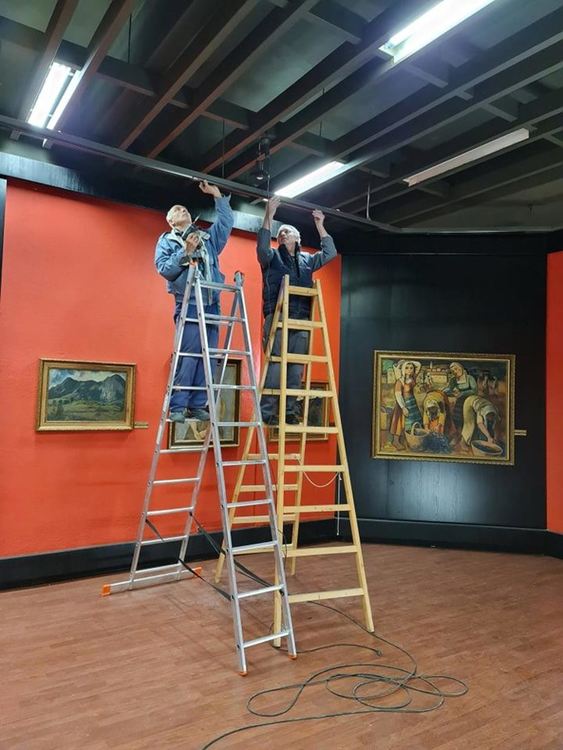 Подменят осветлението в Художествената галерия в Смолян