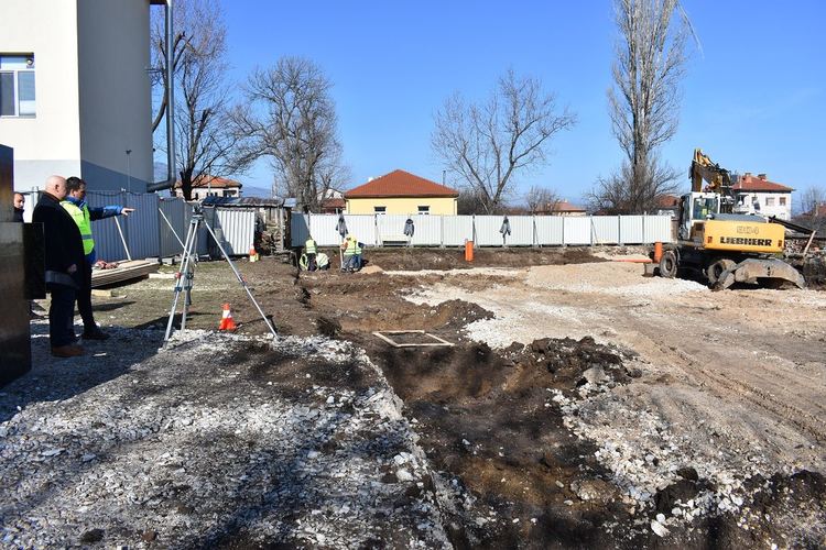 Стартира строежът на спортната зала в село Тополово