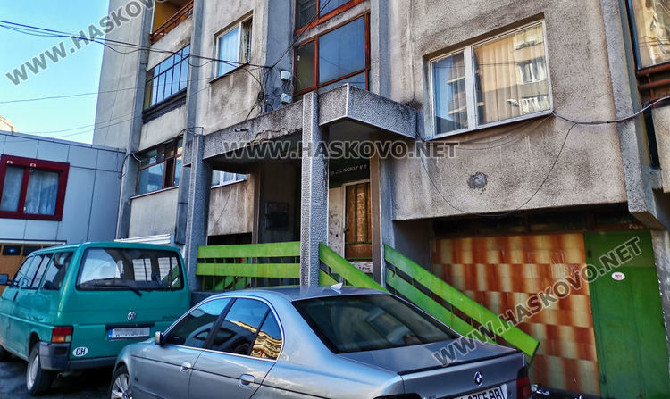 При единия от случаите са открити наркотици в жилище на бул. "Раковски"