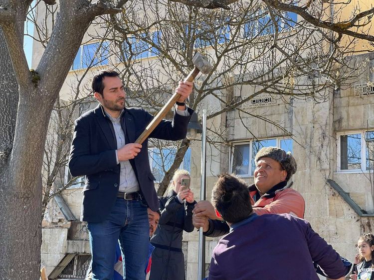 Креативни и поучителни табели бяха поставени на различни места в Смолян